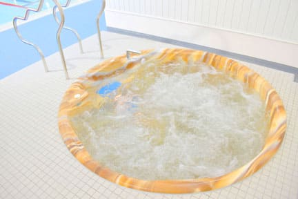 施設紹介-スライダー