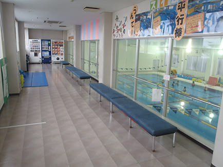 施設紹介-スライダー